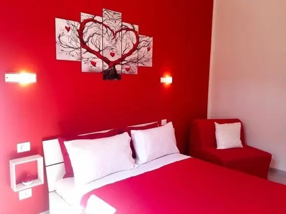 Üç Kişilik Oda, Bahçe Manzaralı
