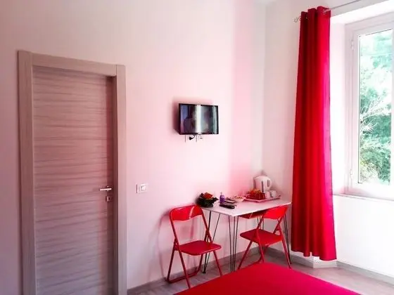 Üç Kişilik Oda, Bahçe Manzaralı