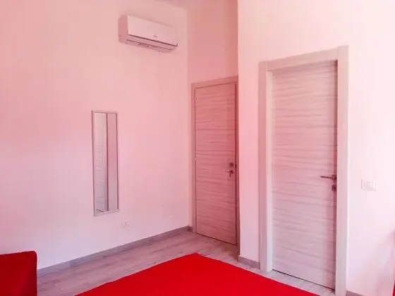 Üç Kişilik Oda, Bahçe Manzaralı