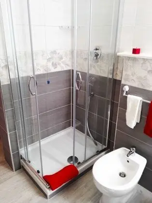 Üç Kişilik Oda, Bahçe Manzaralı