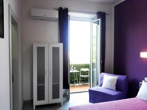 Üç Kişilik Oda, Balkon