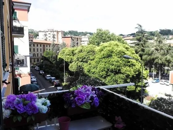 Üç Kişilik Oda, Balkon