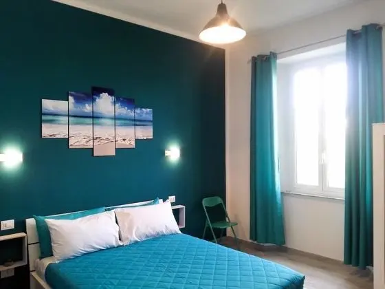 Üç Kişilik Oda, Şehir Manzaralı