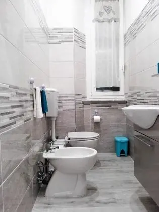 Üç Kişilik Oda, Şehir Manzaralı