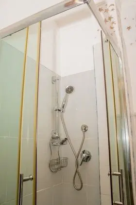 Basic Tek Büyük Yataklı Oda, Özel Banyo (Le Stelline)