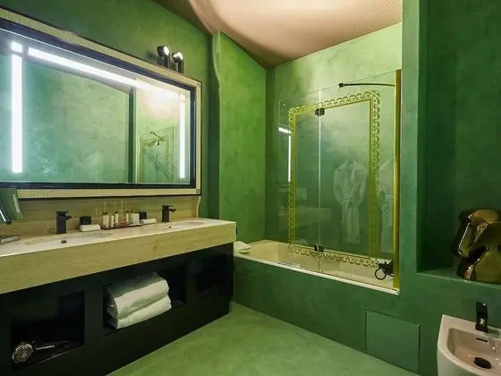 Deluxe Tek Büyük veya İki Ayrı Yataklı Oda