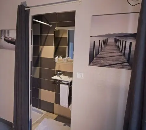 Economy Tek Büyük Yataklı Oda (shower)