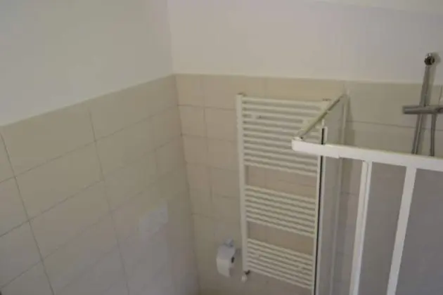 Büyük Yataklı Tek Kişilik Oda, Banyolu/Duşlu