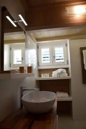 Superior Tek Büyük Yataklı Oda, 1 Çift Kişilik Yatak, Küçük Mutfak, Dağ Manzaralı