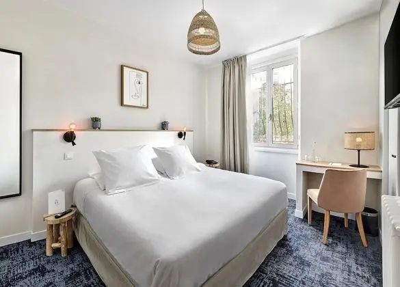 Classic Tek Büyük Yataklı Oda