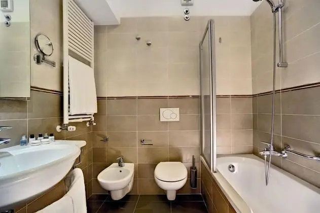 Comfort Tek Büyük veya İki Ayrı Yataklı Oda, Deniz Manzaralı