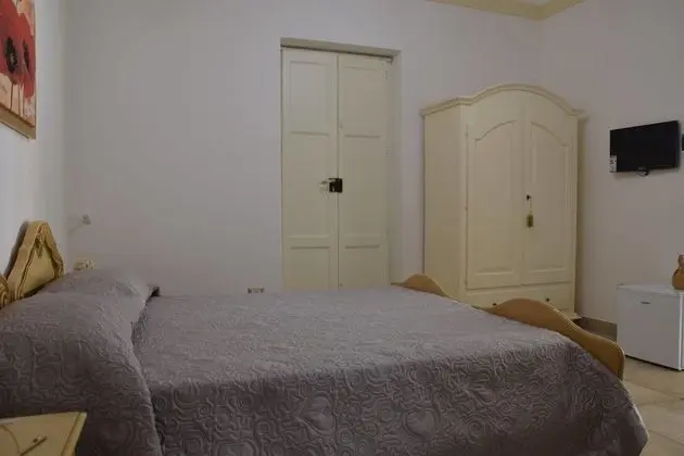 Tek Büyük Yataklı Oda