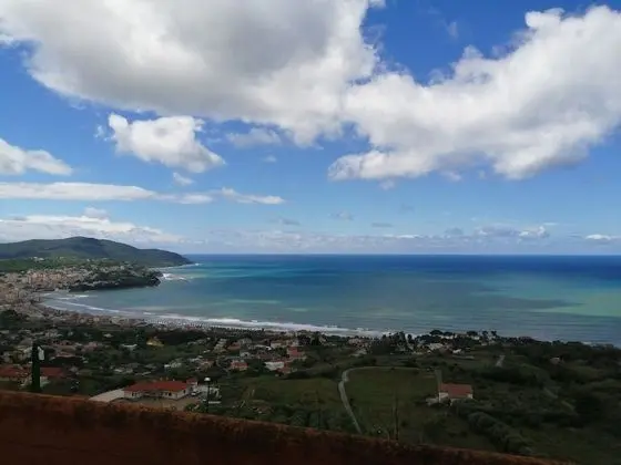 Dört Kişilik Oda, Balkon, Deniz Manzaralı