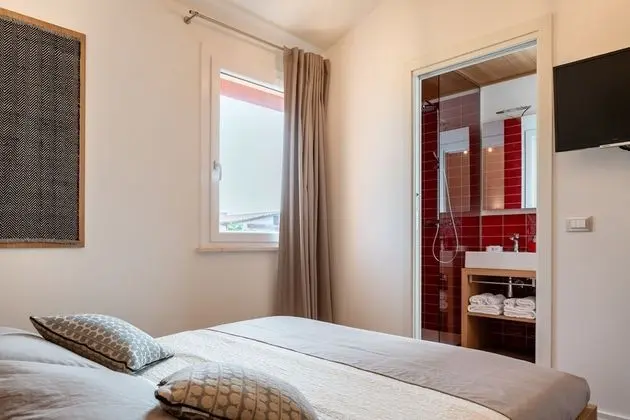 Tek Büyük Yataklı Oda, Bahçe Manzaralı