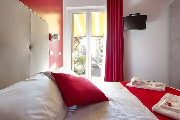 Büyük Yataklı Tek Kişilik Oda