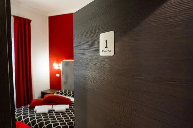 Büyük Yataklı Tek Kişilik Oda