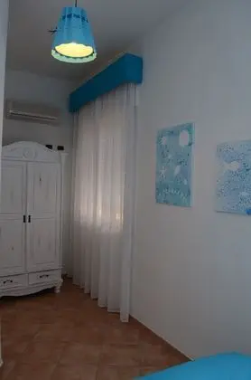 Dört Kişilik Oda, Balkon, Deniz Manzaralı