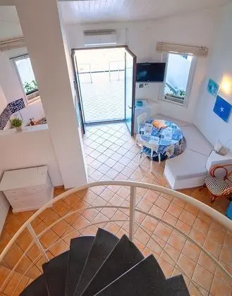 Dört Kişilik Oda, Balkon, Deniz Manzaralı