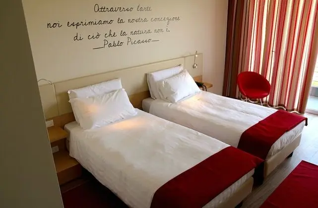 Superior Tek Büyük Yataklı Oda, 2 Tek Kişilik Yatak