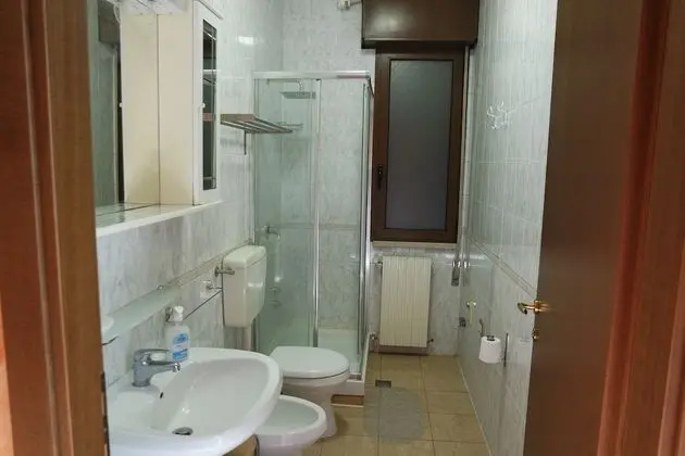 Tek Büyük veya İki Ayrı Yataklı Oda, Özel Banyo