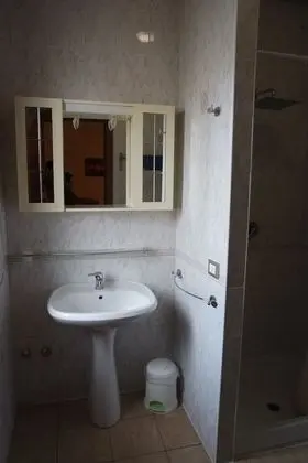 Üç Kişilik Oda, Özel Banyo