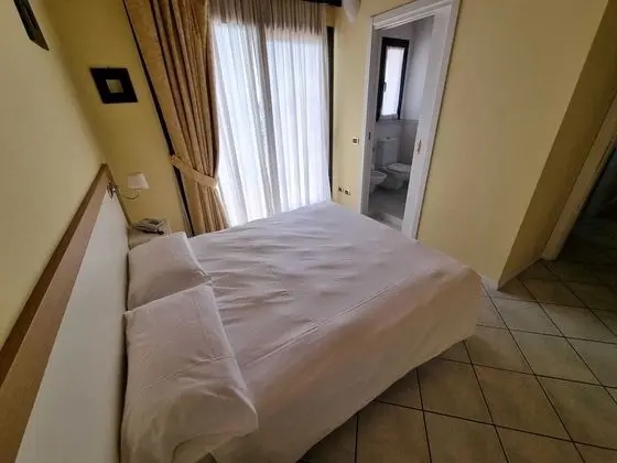 Standard Süit, 2 Yatak Odası, Balkon, Göl Manzaralı