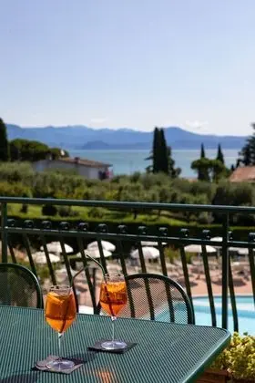 Standard Süit, 2 Yatak Odası, Balkon, Göl Manzaralı
