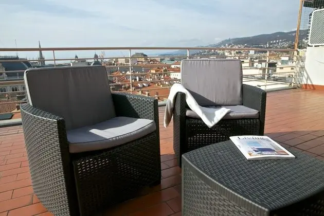 Apart Daire, Deniz Manzaralı