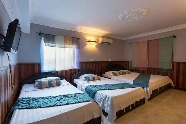 Deluxe Quadruple Room