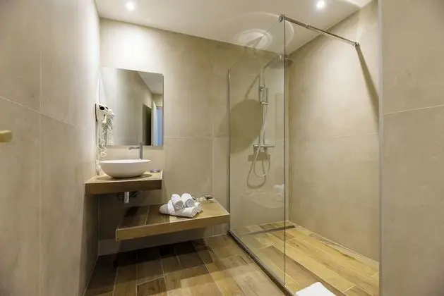 Standard Tek Büyük Yataklı Oda, Balkon, Deniz Manzaralı
