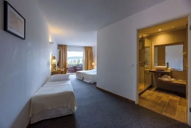 Üç Kişilik Oda, Balkon