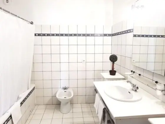 Üç Kişilik Oda, Balkon