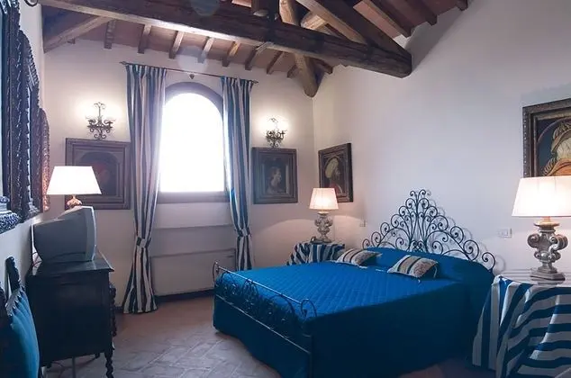 Tek Büyük Yataklı Oda