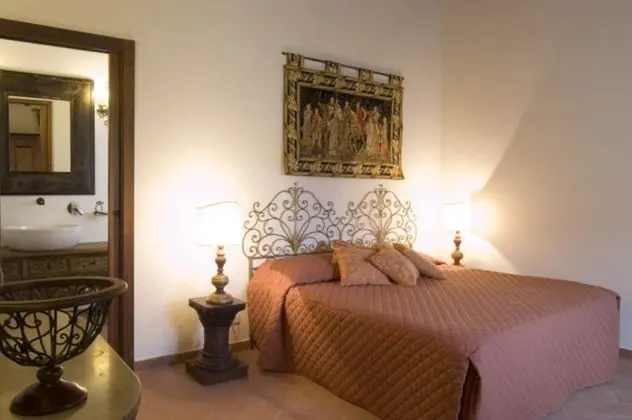 Tek Büyük Yataklı Oda