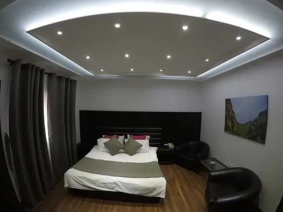Deluxe Tek Büyük veya İki Ayrı Yataklı Oda