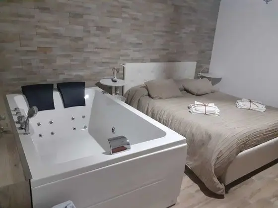 Romantic Stüdyo Süit, Jakuzi