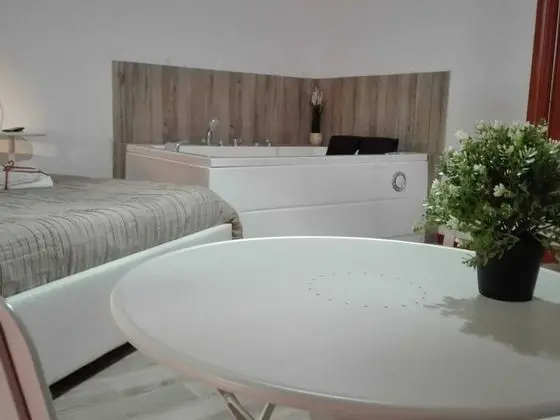 Romantic Stüdyo Süit, Jakuzi