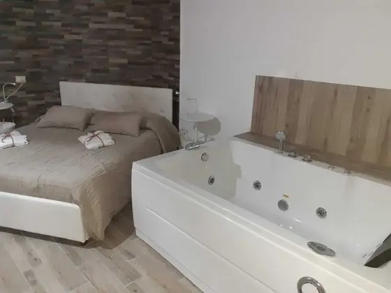 Romantic Stüdyo Süit, Jakuzi