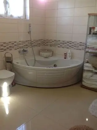 Süit, 2 Yatak Odası, Bahçe Manzaralı