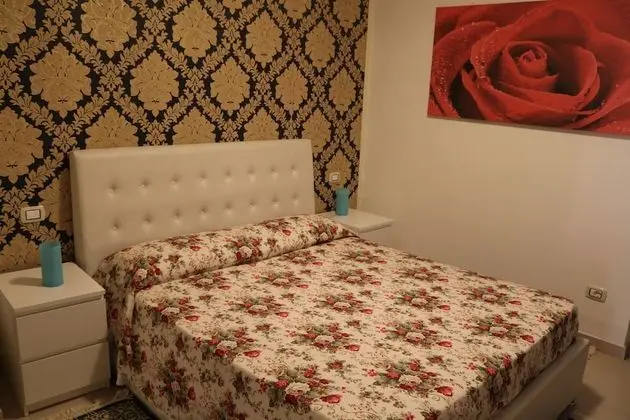 Üç Kişilik Oda, Balkon, Bahçe Manzaralı