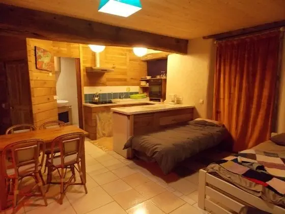 Exclusive Kır Evi, Banyolu/Duşlu, Göl Manzaralı (13p meublé de tourisme **)