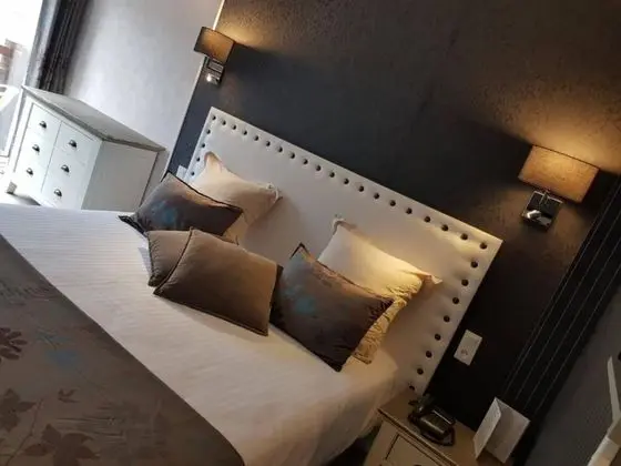 Comfort Tek Büyük Yataklı Oda