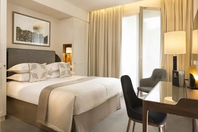 Deluxe Tek Büyük Yataklı Oda, 1 Büyük (Queen) Boy Yatak