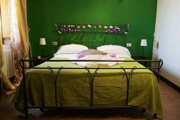 Standard Tek Büyük Yataklı Oda (Desiderio)