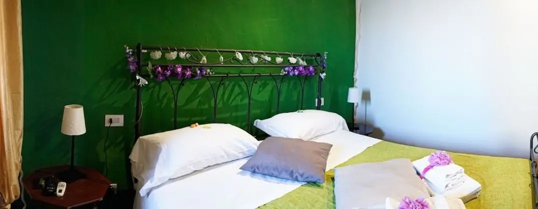 Standard Tek Büyük Yataklı Oda (Desiderio)