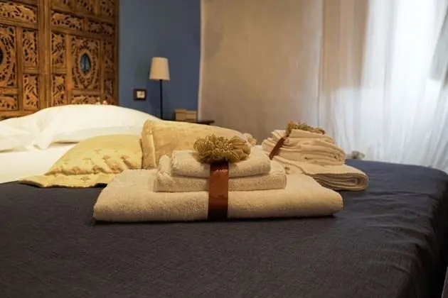 Tek Kişilik Oda, Ek Bina (Camelot)