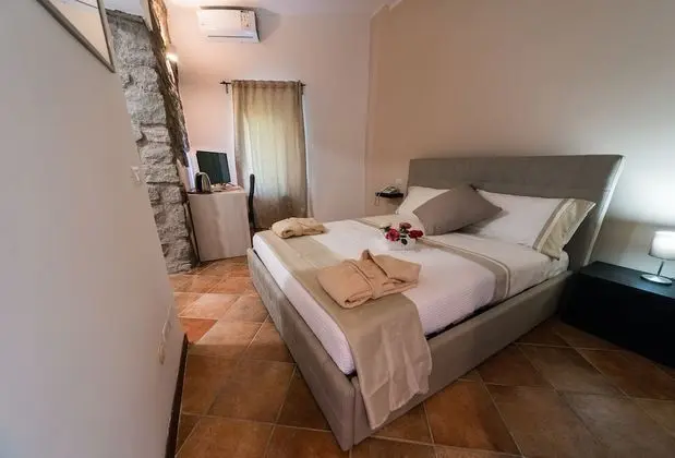 Comfort Tek Büyük Yataklı Oda
