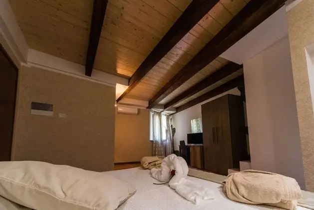 Comfort Tek Büyük Yataklı Oda