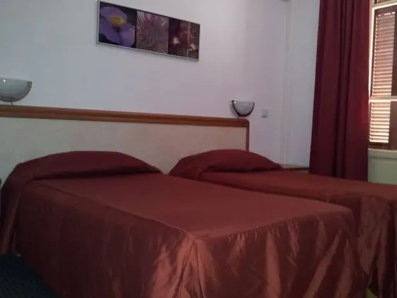 İki Ayrı Yataklı Oda