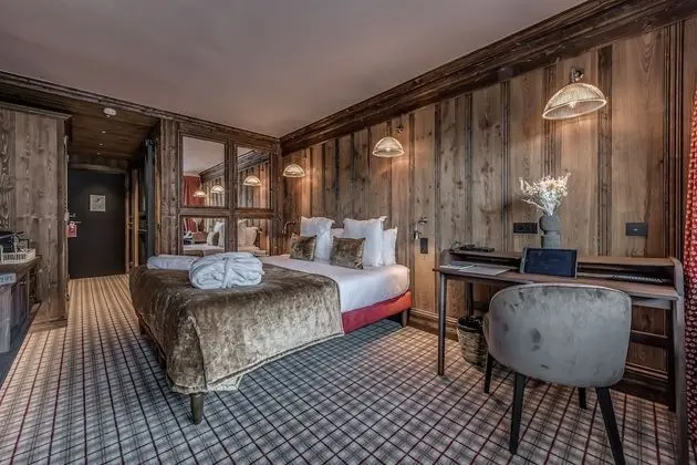 Comfort Tek Büyük veya İki Ayrı Yataklı Oda